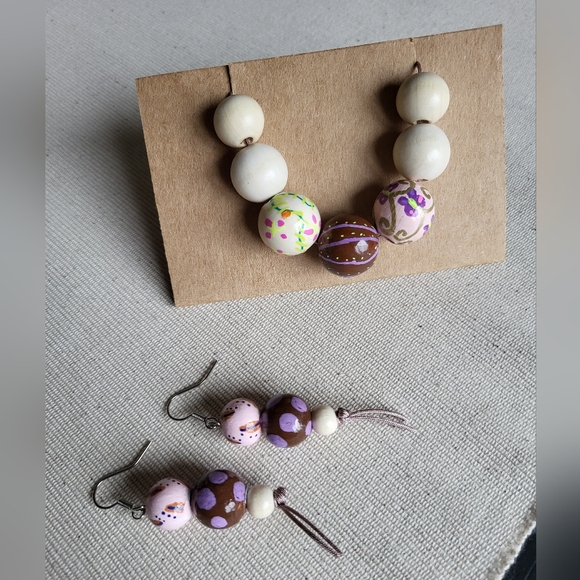 New handmade Necklace and earrings set - Picture 5 of 7